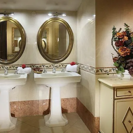 Hotel Grand Plaza & Maggiore 4*
