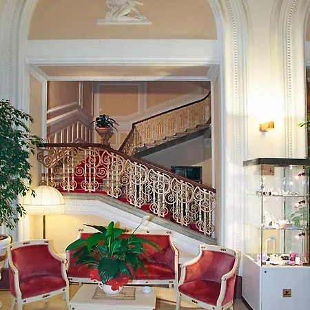 Hotel Grand Plaza & Maggiore 4*