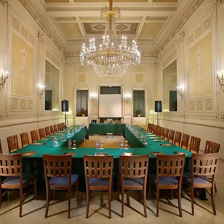 Hotel Grand Plaza & Maggiore 4*