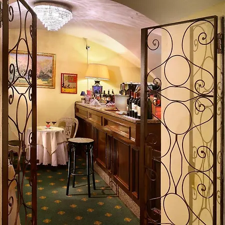 Hotel Grand Plaza & Maggiore